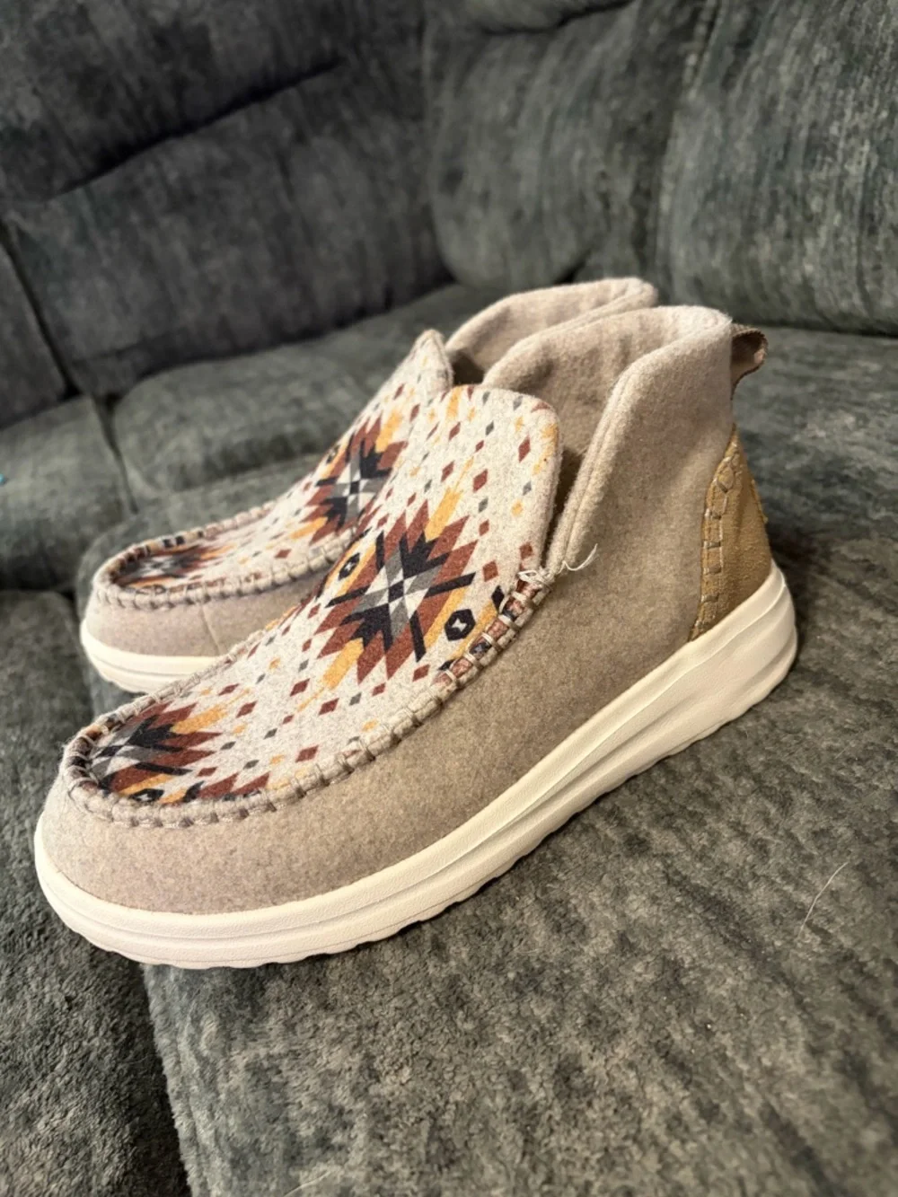 Denny Aztec Hey Dudes size 7